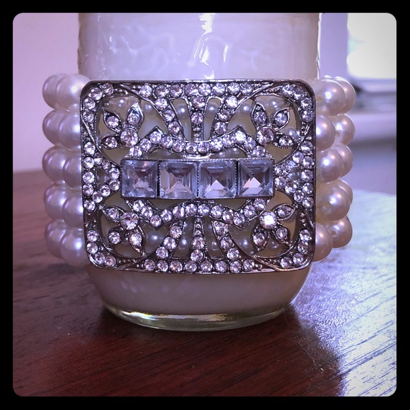 Faux Pearl & Diamond Bracelet - Picture 1 of 3